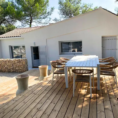 Apartment Clos Mahistre, 4 Etoiles, Clim & Piscine *