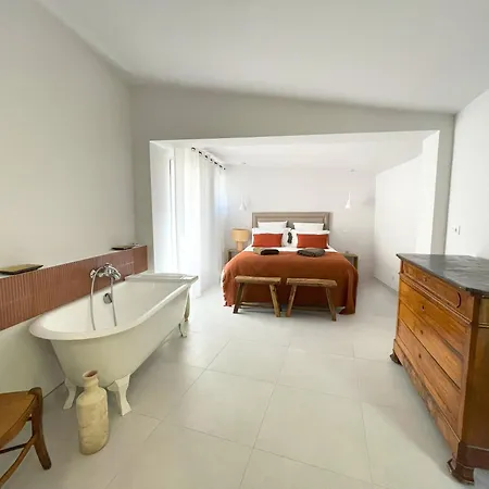 Clos Mahistre, 4 Etoiles, Clim & Piscine Appartement Nîmes